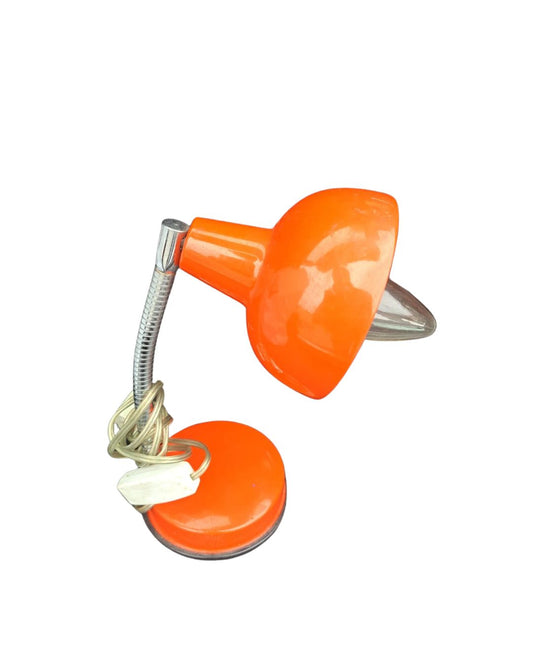 LAMPADA NEL BLU DIPINTO DI BLU